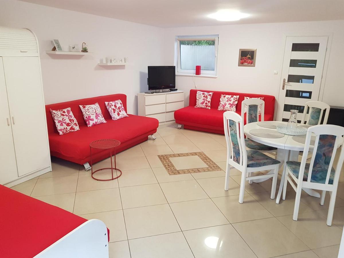 Apartamenty Junona Nad Morzem, W Domu Z Ogrodem, Obok Stegna I Jantar Junoszyno ภายนอก รูปภาพ
