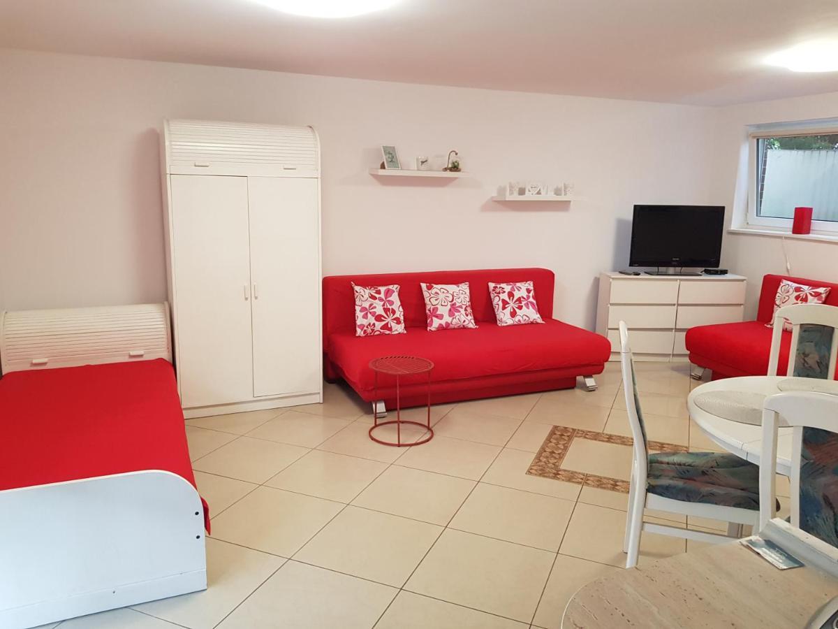 Apartamenty Junona Nad Morzem, W Domu Z Ogrodem, Obok Stegna I Jantar Junoszyno ภายนอก รูปภาพ