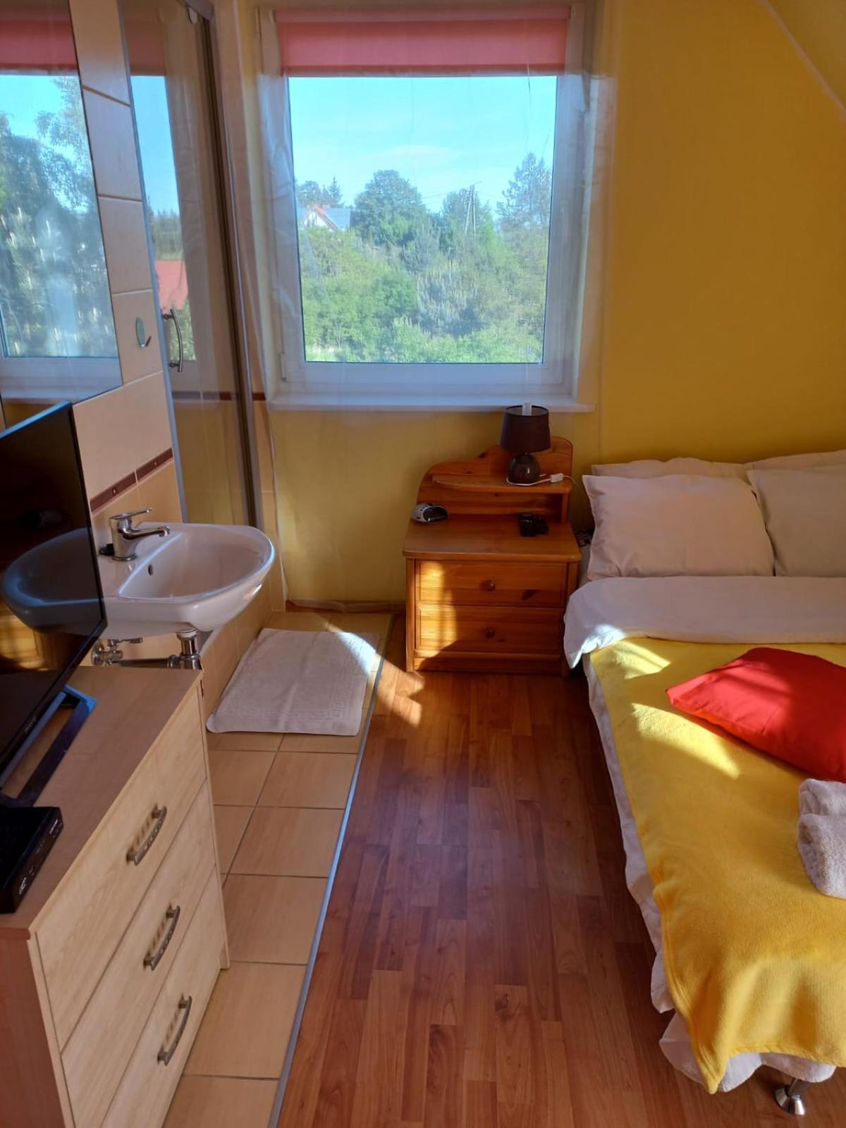 Apartamenty Junona Nad Morzem, W Domu Z Ogrodem, Obok Stegna I Jantar Junoszyno ภายนอก รูปภาพ