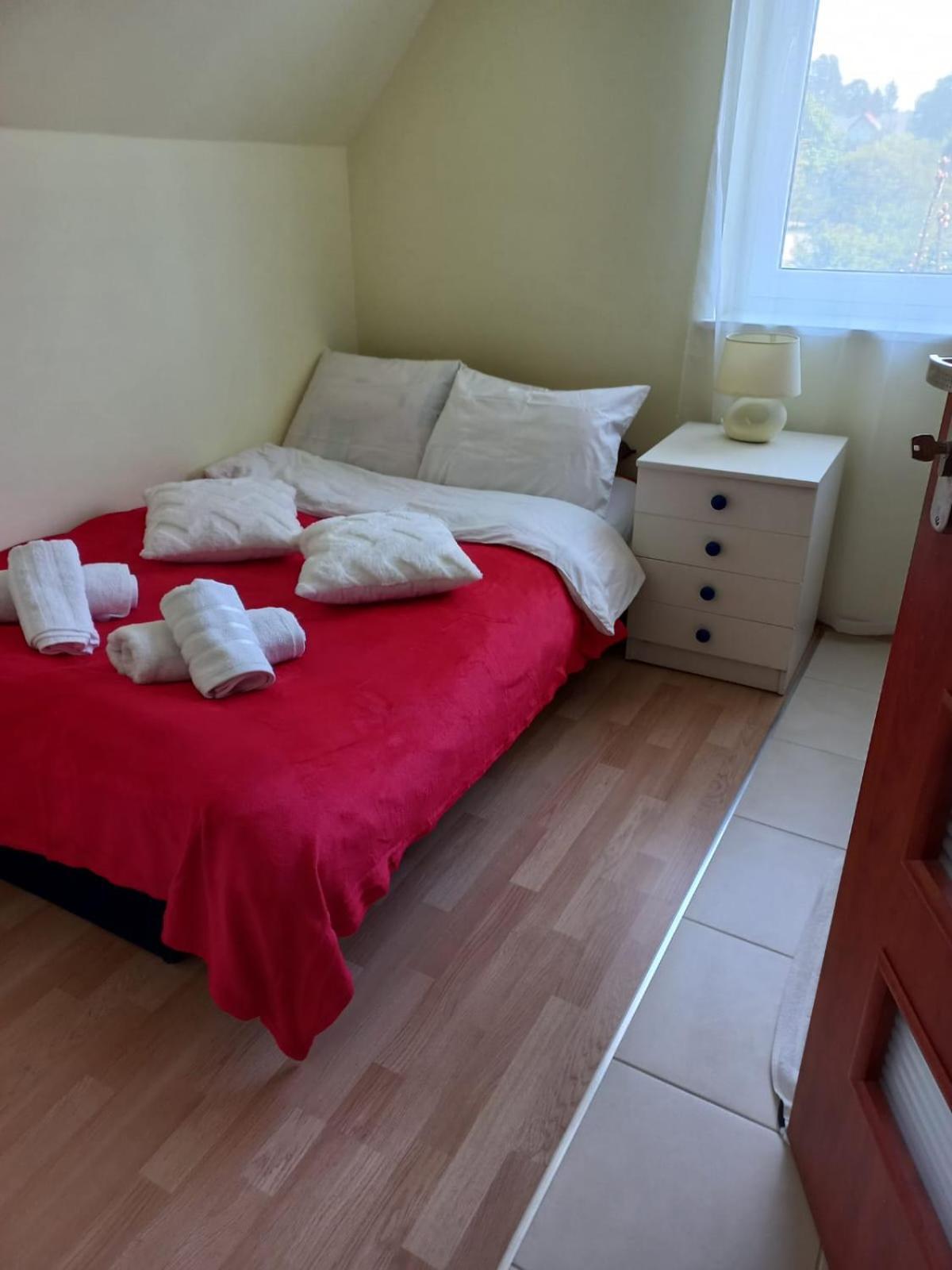 Apartamenty Junona Nad Morzem, W Domu Z Ogrodem, Obok Stegna I Jantar Junoszyno ภายนอก รูปภาพ